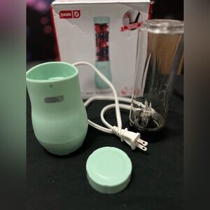 Portable blender